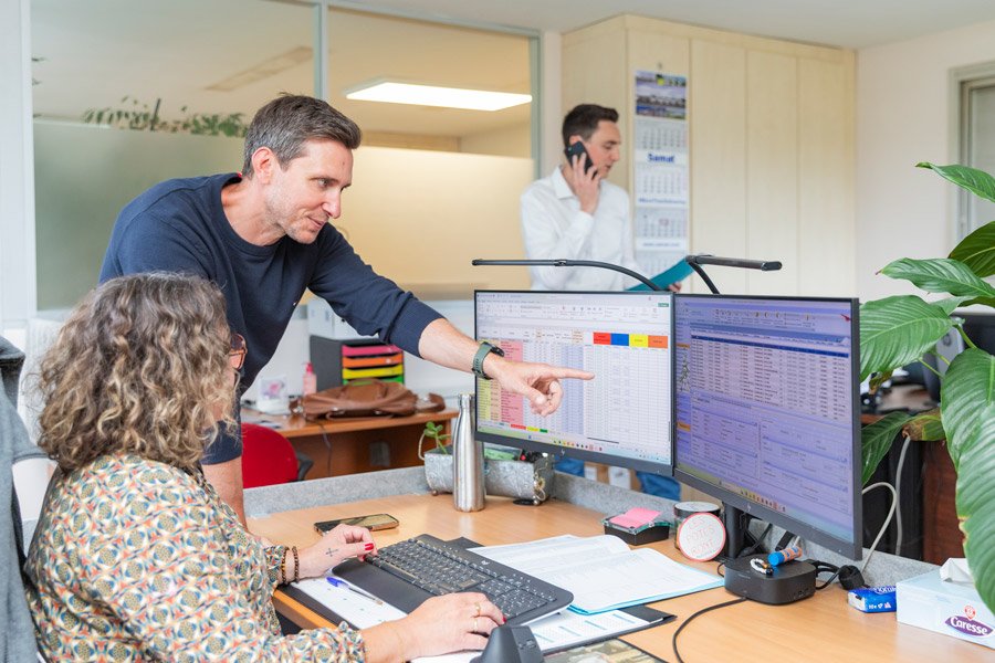 Commercial S.A.D. Commercial S.A.D.