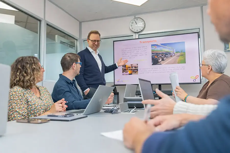 reunion S.A.D reunion meeting S.A.D.